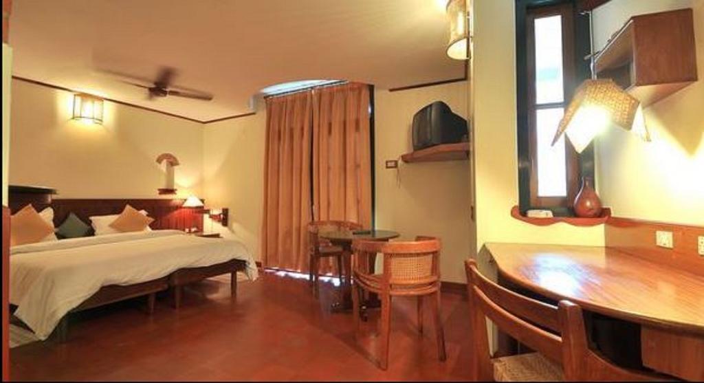 Bth Sarovaram Kochi Zimmer foto