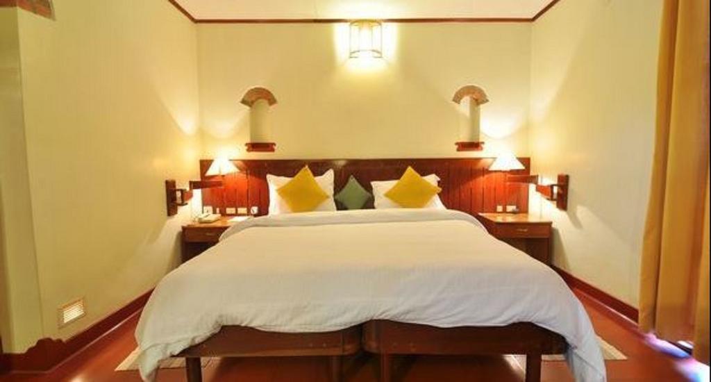 Bth Sarovaram Kochi Zimmer foto