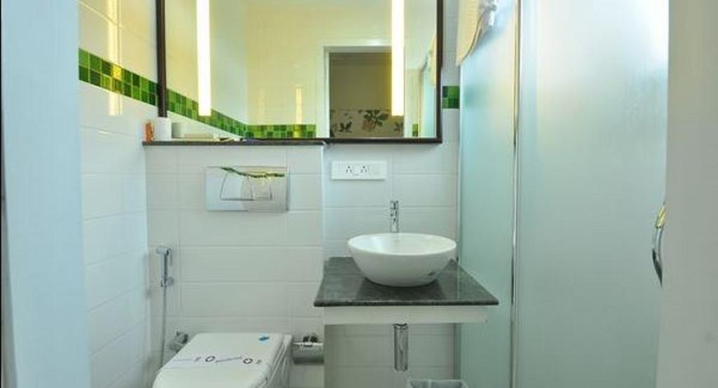 Bth Sarovaram Kochi Zimmer foto