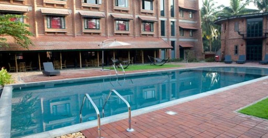 Bth Sarovaram Kochi Exterior foto